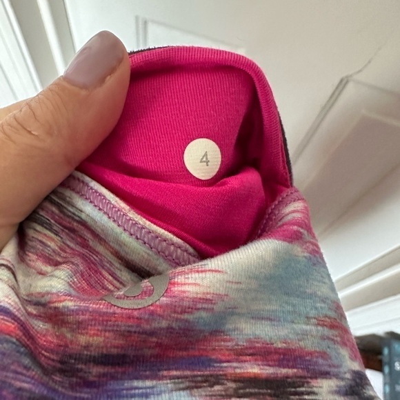 Lululemon Hi Rise Wunder Under Crop Barbie Pink Jewelled Magenta Pigment Wind 4 - Picture 4 of 10
